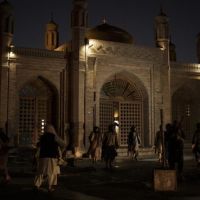喀布爾第2大清真寺爆炸8死20傷　塔利班發言人正為母辦喪禮
