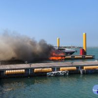 布袋港傳火燒船　千萬遊艇變焦碳