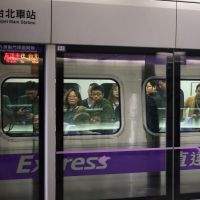 【6.5強震】1分鐘連2震！桃園捷運一度全線停駛　嚇瘋1700名乘客