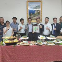 中華醫大獲頒國內校園餐廳第1個取得「臺灣米標章」認證