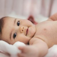 新生兒篩檢去年3638寶寶異常 爸媽注意！一出生接觸「萘丸」恐惹大禍