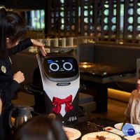 加速推動數位化互動服務　禾煜科技攜手屋馬餐飲集團再添AI機器人服務生力軍