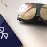 VR眼鏡助攻 宏達電11月營收4.6億元 月增32%