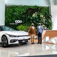 全新智慧電能跨界休旅 Kia EV6現身台北101