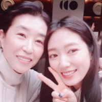 朴信惠挺大肚發喜帖給「恩尚媽」 《繼承者們》母女情感動再現