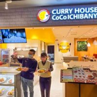 日本最大咖哩連鎖餐廳「CoCo壱番屋」在新光三越高雄左營店強勢登場