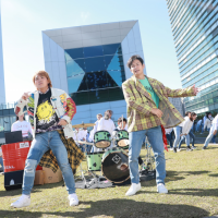 影/孫協志、王仁甫再創紀錄拍MV 5分鐘近300位同學熱舞演出