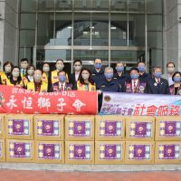 永恒獅子會捐贈口罩守護台南市警健康