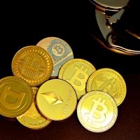 虛擬資產價格波動劇烈 金管會示警:小心投資詐騙