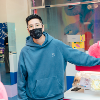 三級警戒賠數百萬!陳凱倫兒等5年圓夢...「皮克斯毛朋友系列快閃店」期間限定店登場,曝三大亮點