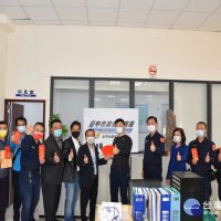 春節期間警執勤辛勞 太平警友辦事處貼心慰問