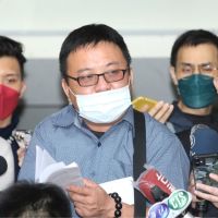 【快篩採購疑雲】從小吃店躍身成16億投標商　董座現身喊冤「虧錢也願意做」　