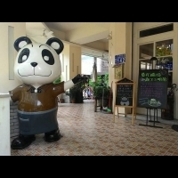  "胖達咖啡輕食館"，充滿療癒的panda，陪你共度悠閒愜意的美好時光。