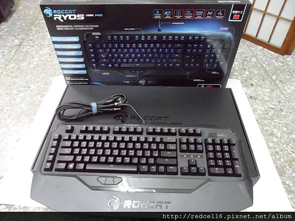 千變萬化德國冰豹ROCCAT RYOS MK PRO機械式鍵盤開箱介紹