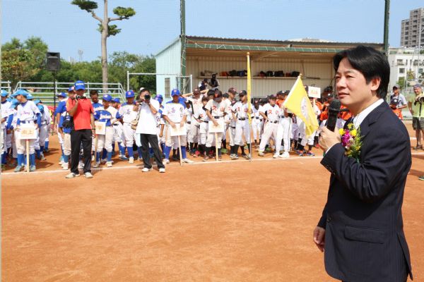 首屆全國社區學齡棒球賽府城開打 「快樂打球」深植孩童記憶