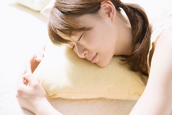 睡前只要養成三個小習慣，年輕十五歲絕不是問題！